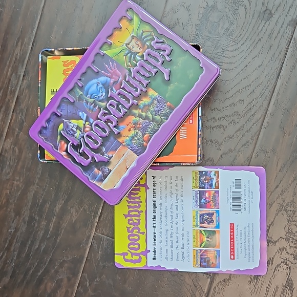 R. L. Stine Goosebumps 25th Anniversary Retro Set (set of 5) - Picture 2 of 2